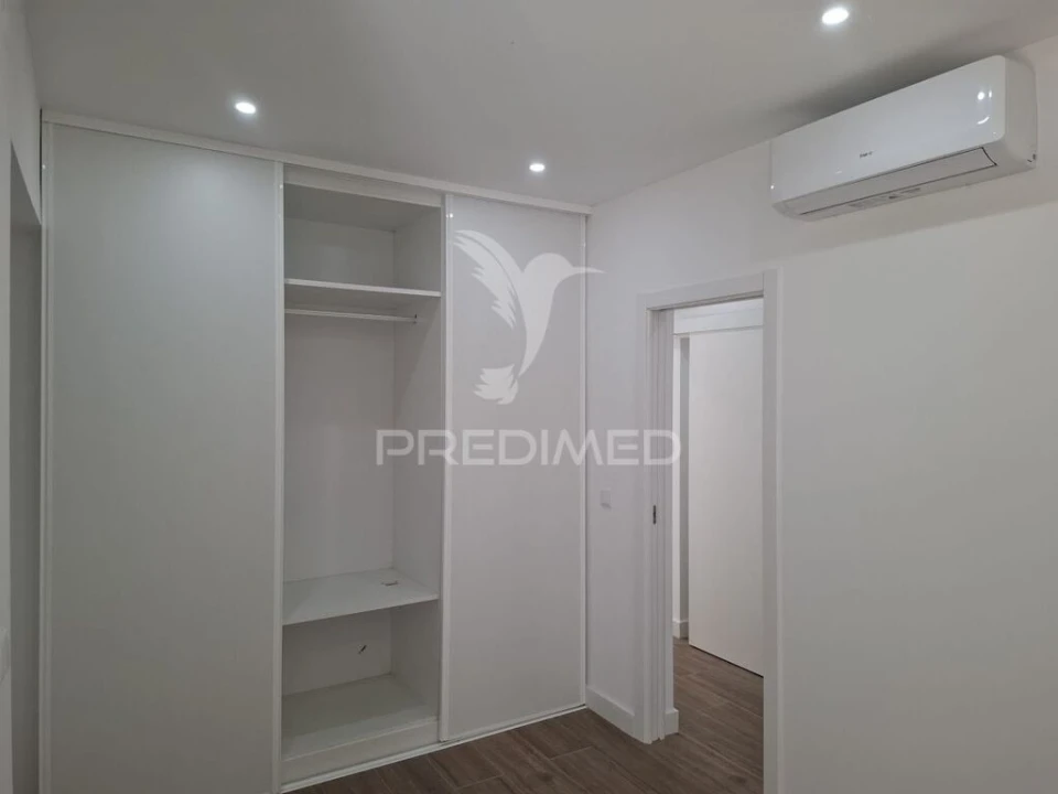 Apartamento T2 para Venda em Falagueira-Venda Nova Foto 11