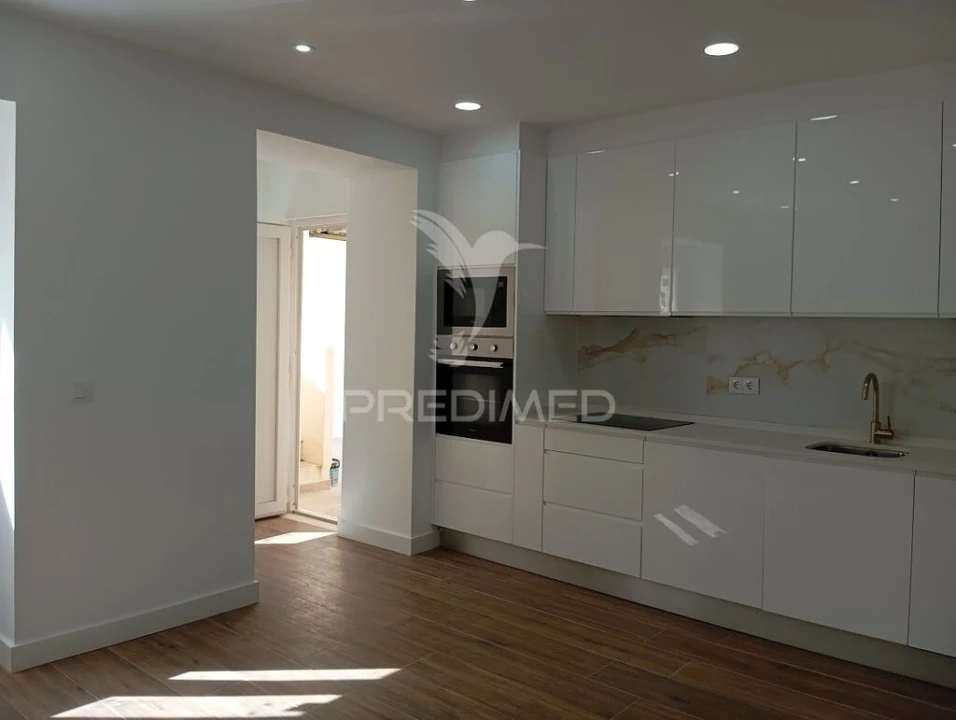 Apartamento T2 para Venda em Falagueira-Venda Nova Foto 3
