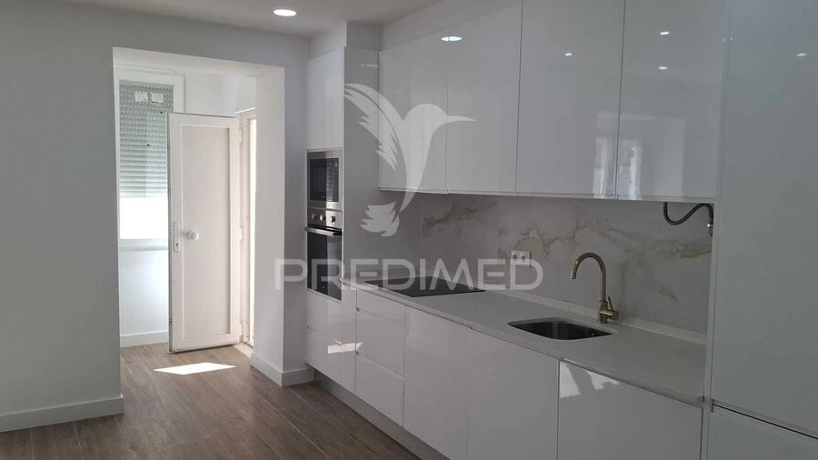 Apartamento T2 para Venda em Falagueira-Venda Nova