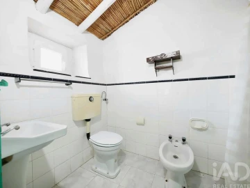 Moradia para Venda em São João dos Caldeireiros