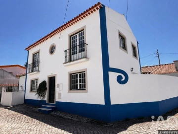 Moradia para Venda em Santa Maria, São Pedro e Sobral da Lagoa