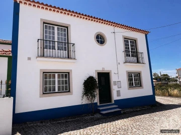 Moradia para Venda em Santa Maria, São Pedro e Sobral da Lagoa