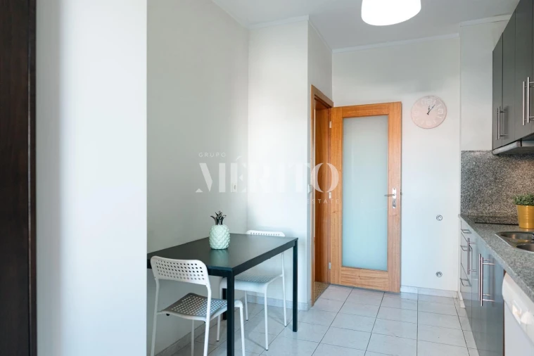 Apartamento T2 para Venda em Aldão Foto 20