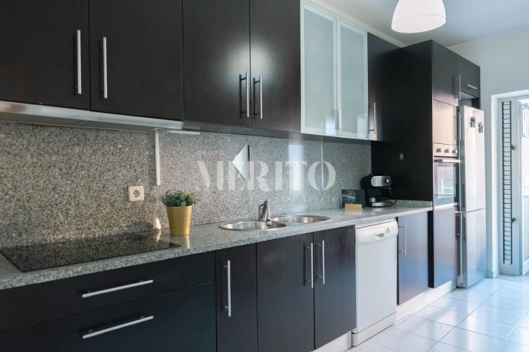 Apartamento T2 para Venda em Aldão Foto 16