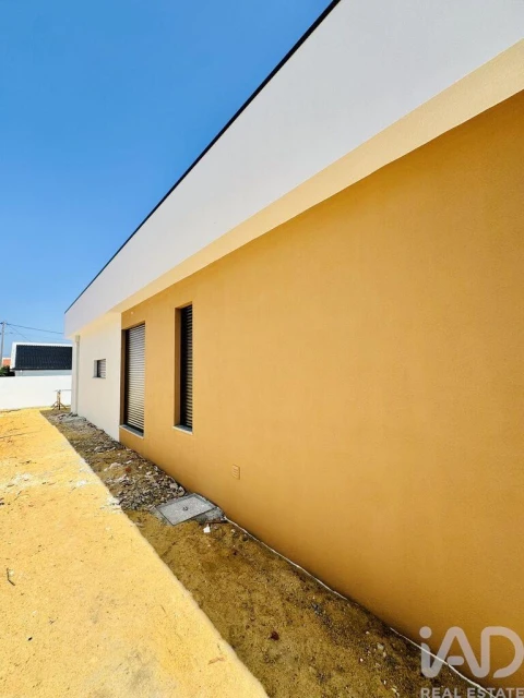 Moradia para Venda em Fernao Ferro