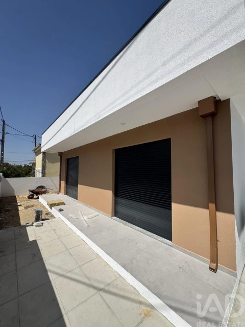 Moradia para Venda em Fernao Ferro