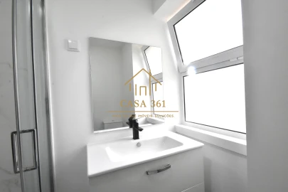 Apartamento T2 para Venda em Castanheira do Ribatejo e Cachoeiras