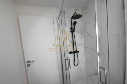 Apartamento T2 para Venda em Castanheira do Ribatejo e Cachoeiras