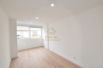 Apartamento T2 para Venda em Castanheira do Ribatejo e Cachoeiras