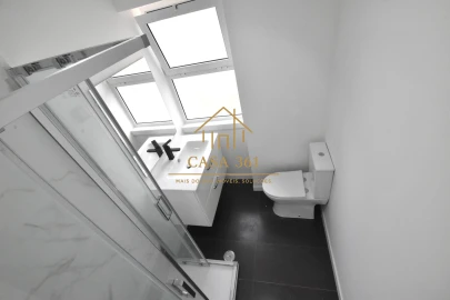 Apartamento T2 para Venda em Castanheira do Ribatejo e Cachoeiras