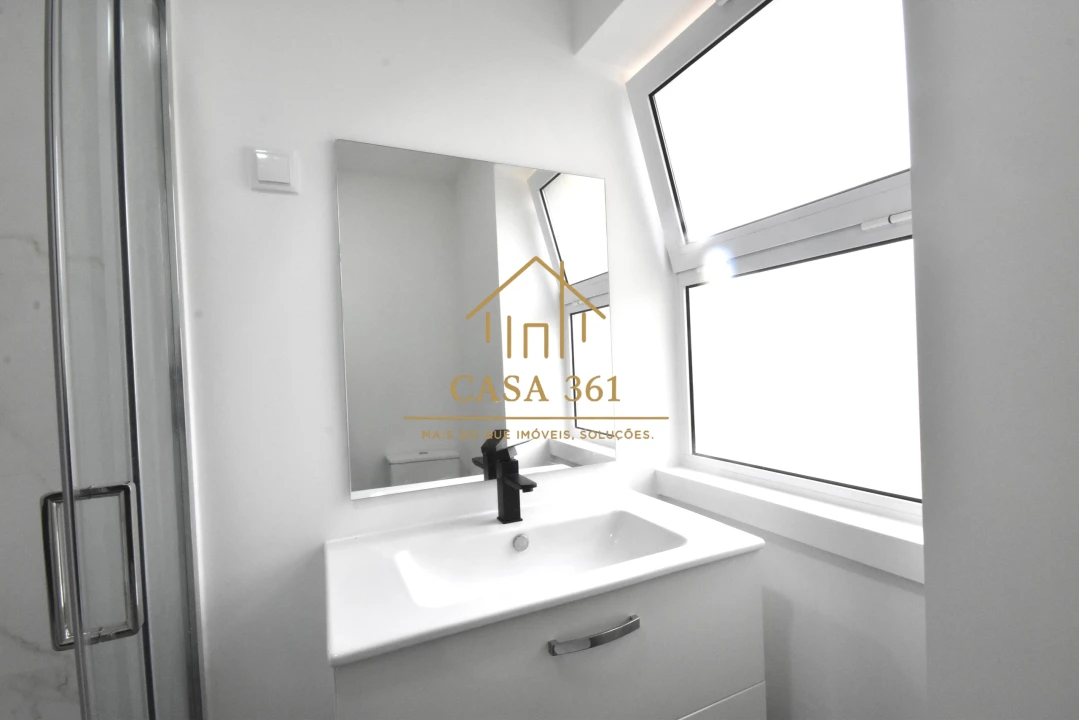 Apartamento T2 para Venda em Castanheira do Ribatejo e Cachoeiras Foto 25