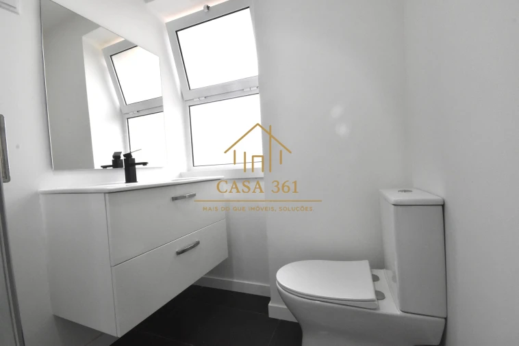 Apartamento T2 para Venda em Castanheira do Ribatejo e Cachoeiras Foto 24