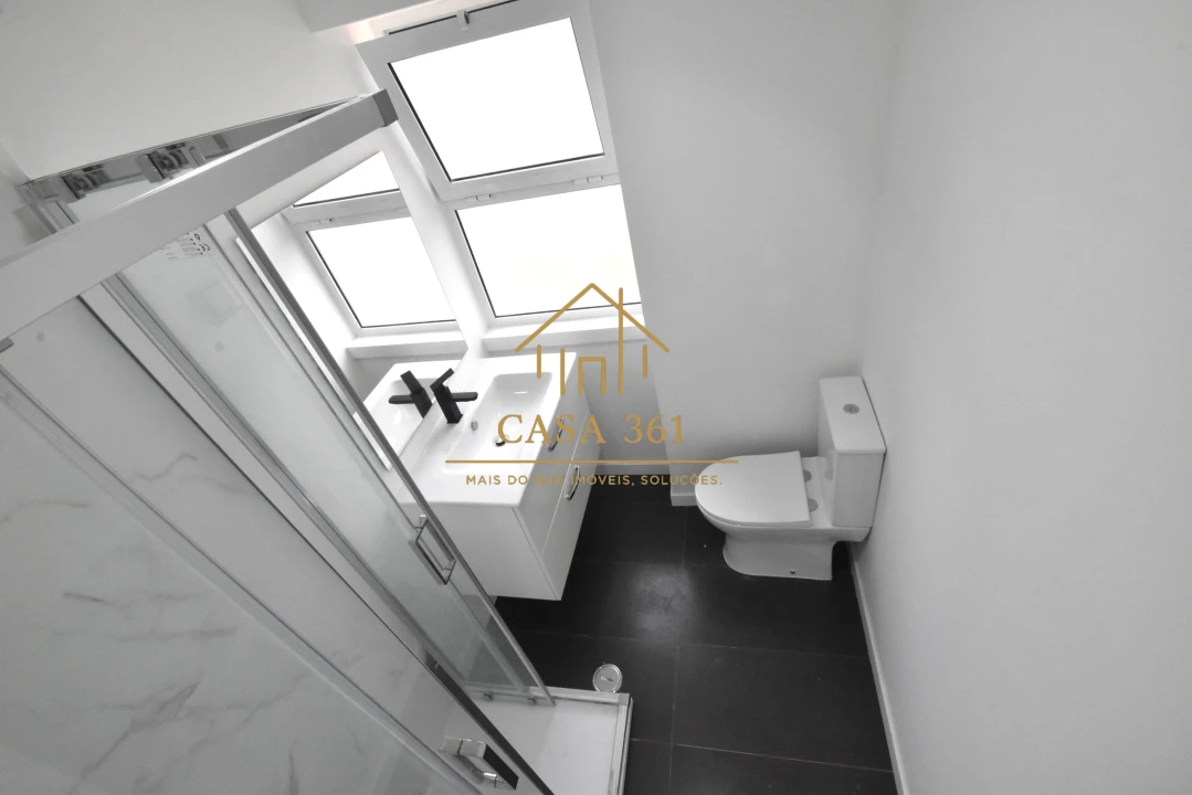 Apartamento T2 para Venda em Castanheira do Ribatejo e Cachoeiras Foto 26