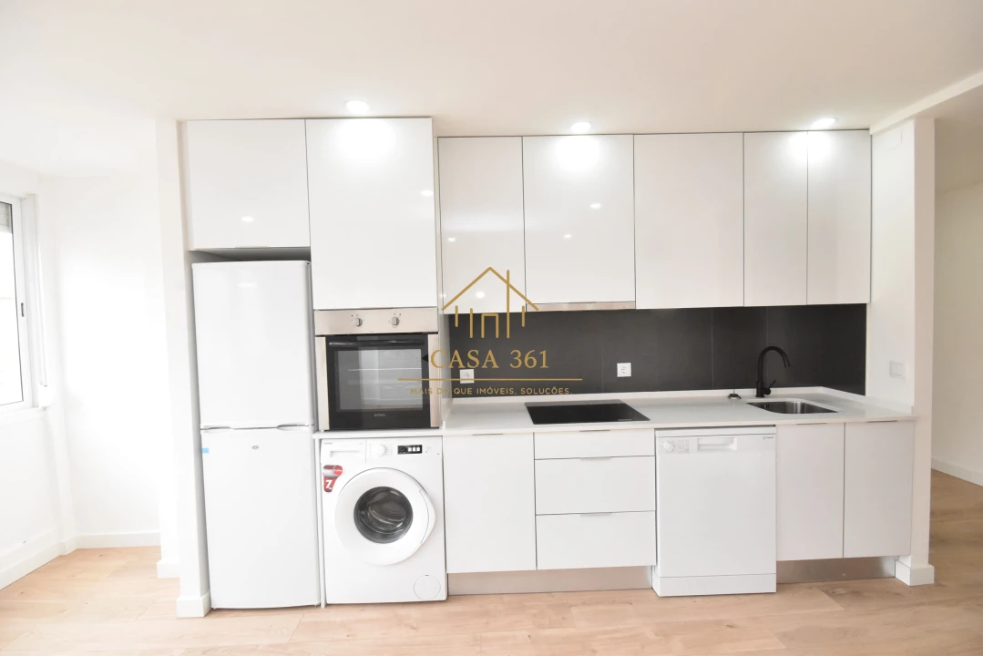 Apartamento T2 para Venda em Castanheira do Ribatejo e Cachoeiras Foto 3