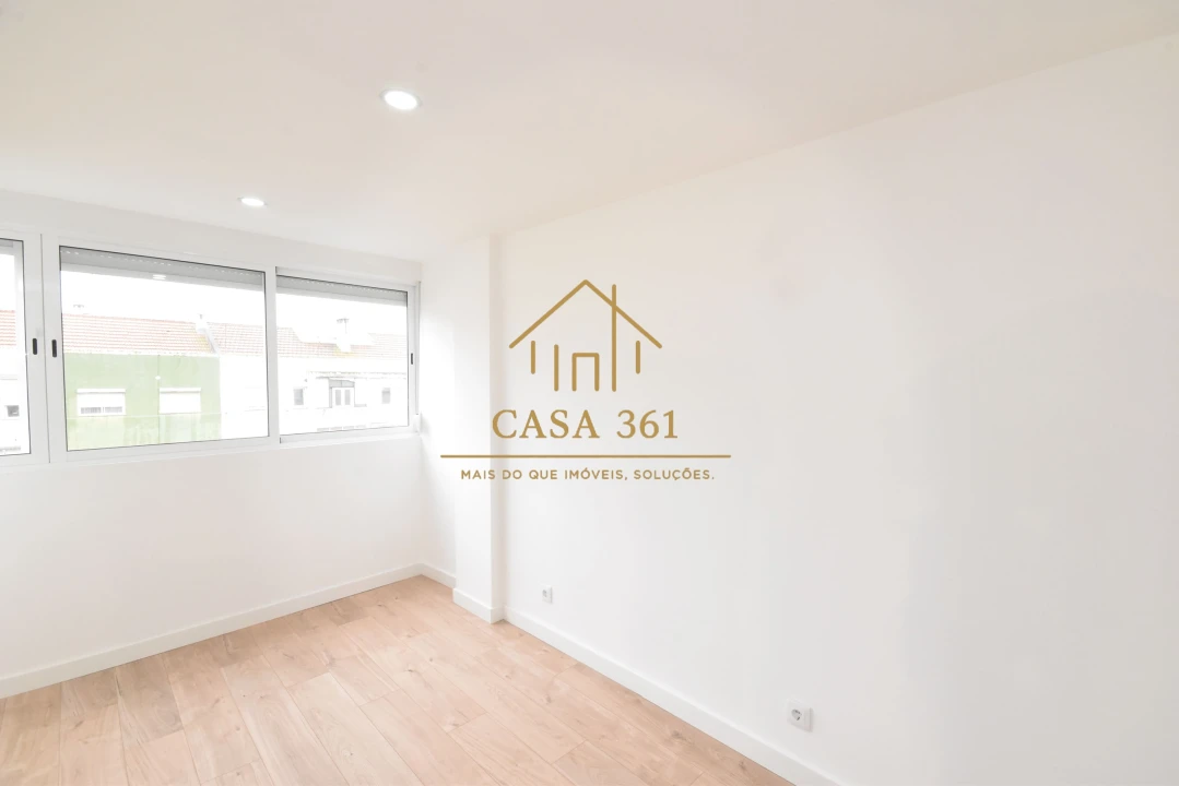 Apartamento T2 para Venda em Castanheira do Ribatejo e Cachoeiras Foto 21
