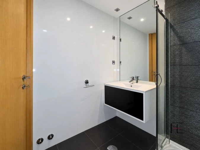 Apartamento T2 para Venda em Silvalde Foto 13