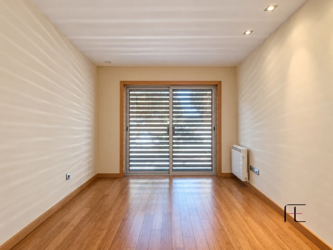 Apartamento T2 para Venda em Silvalde Foto 16