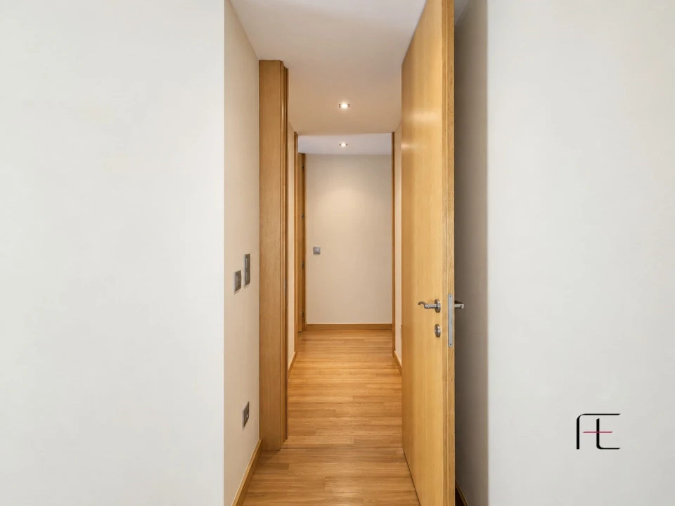 Apartamento T2 para Venda em Silvalde Foto 17