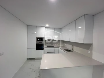 Apartamento T1 para Venda em Tondela e Nandufe