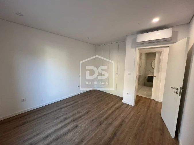 Apartamento T1 para Venda em Tondela e Nandufe Foto 14
