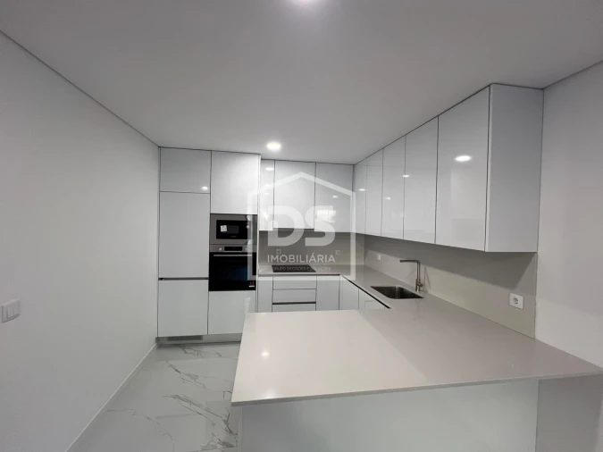 Apartamento T1 para Venda em Tondela e Nandufe Foto 7