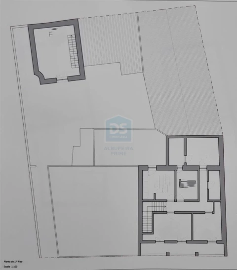 Moradia T7 para Venda em Ferreiras