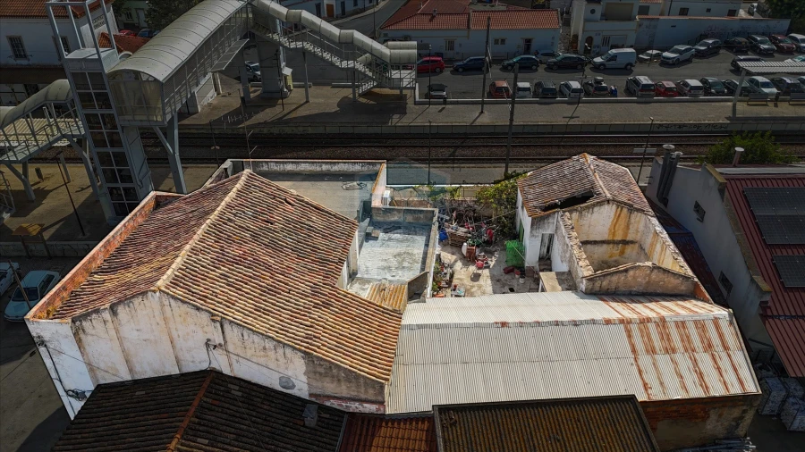 Moradia T7 para Venda em Ferreiras Foto 4
