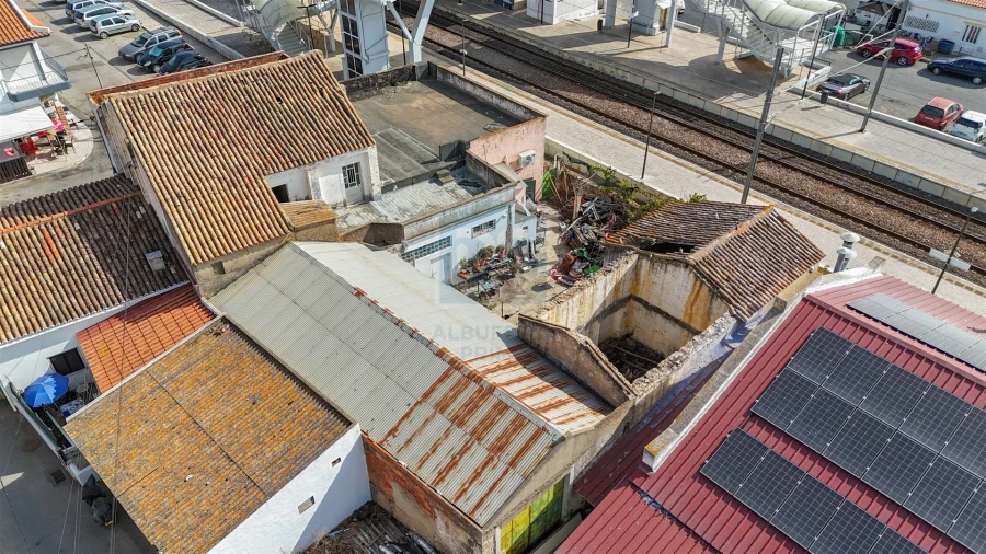 Moradia T7 para Venda em Ferreiras Foto 9