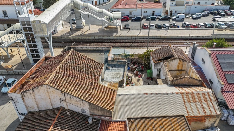 Moradia T7 para Venda em Ferreiras Foto 3