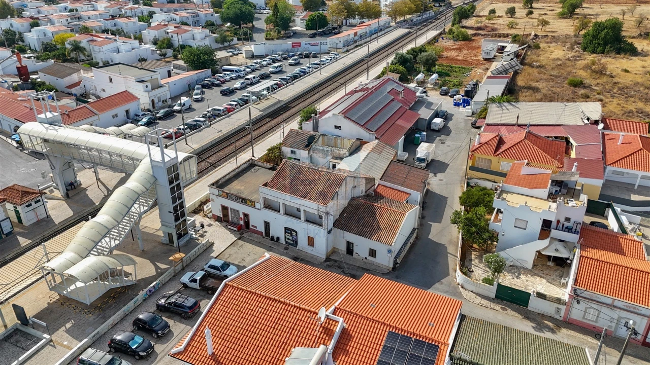 Moradia T7 para Venda em Ferreiras Foto 14