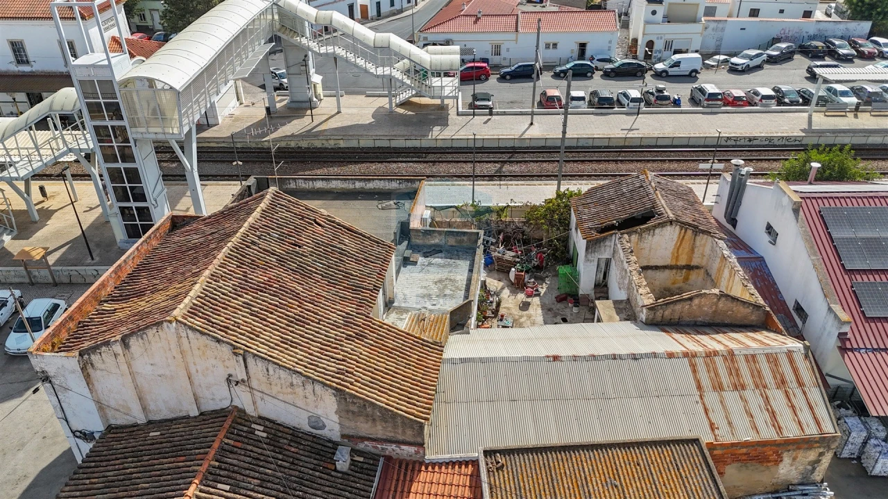 Moradia T7 para Venda em Ferreiras Foto 3