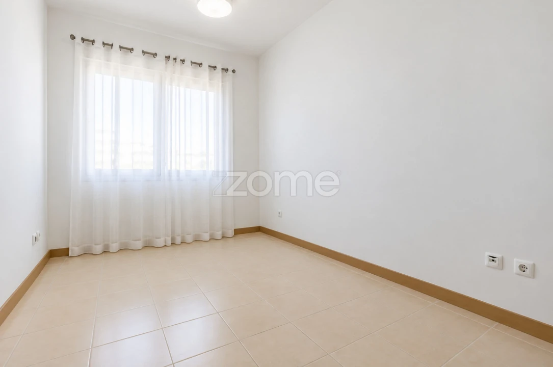 Apartamento T3 para Venda em Arrifes Foto 15