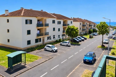 Apartamento T3 para Venda em Arrifes