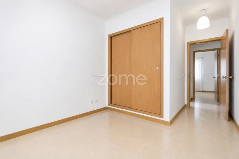 Apartamento T3 para Venda em Arrifes Foto 20