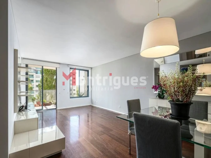 Apartamento T2 para Venda em Alvalade Foto 10