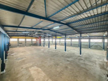 Armazém para Arrendamento em Alverca do Ribatejo e Sobralinho