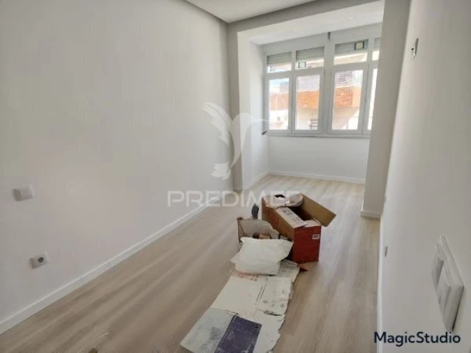 Apartamento T3 para Venda em Seixal, Arrentela e Aldeia de Paio Pires Foto 15