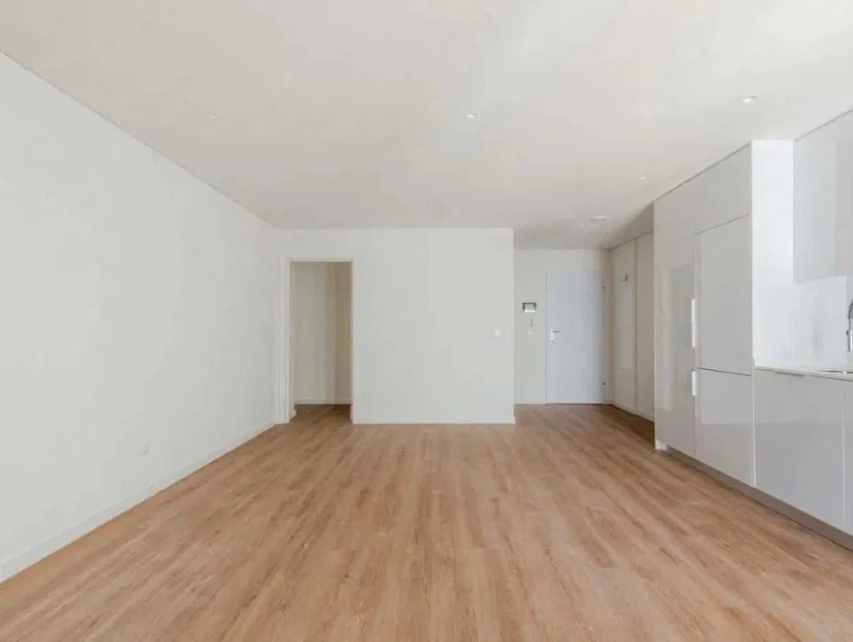 Apartamento T2 para Arrendamento em Aguas Santas Foto 6