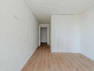 Apartamento T2 para Arrendamento em Aguas Santas