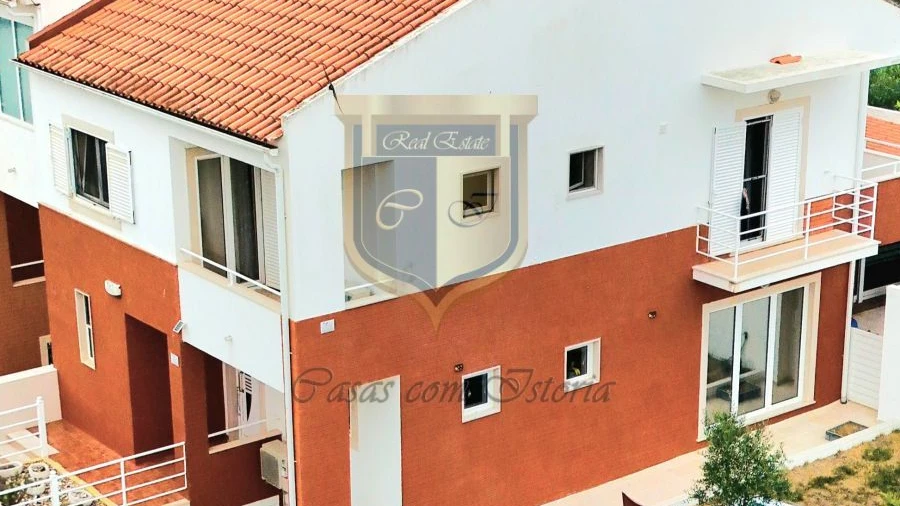 Moradia T3 para Venda em Miragaia e Marteleira