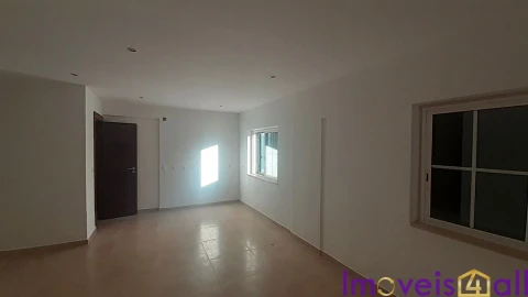 Moradia T4 para Venda em Alcabideche
