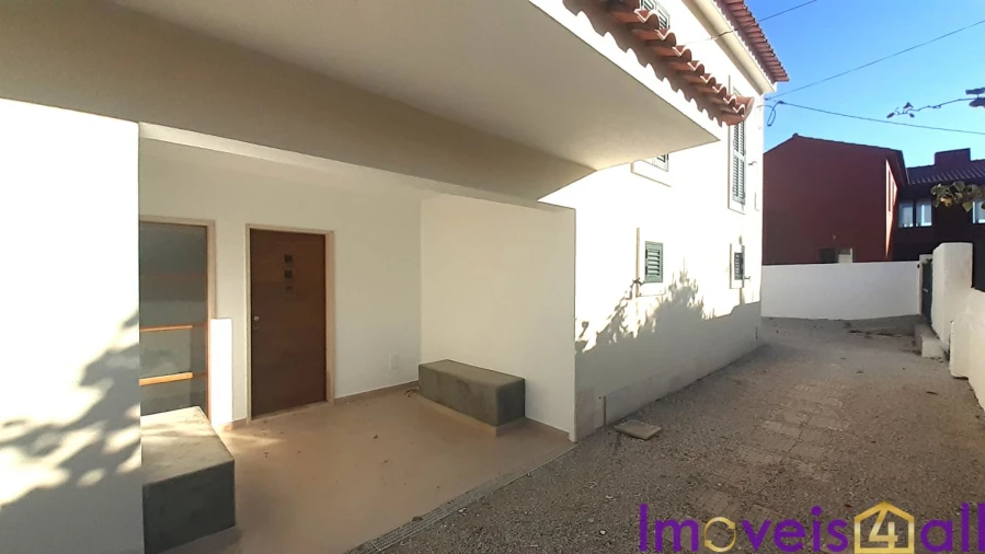 Moradia T4 para Venda em Alcabideche Foto 26