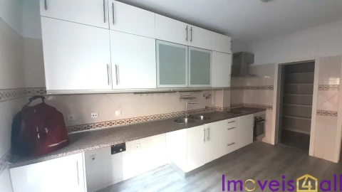 Apartamento T3 para Venda em Quinta do Conde