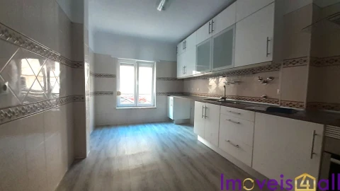 Apartamento T3 para Venda em Quinta do Conde