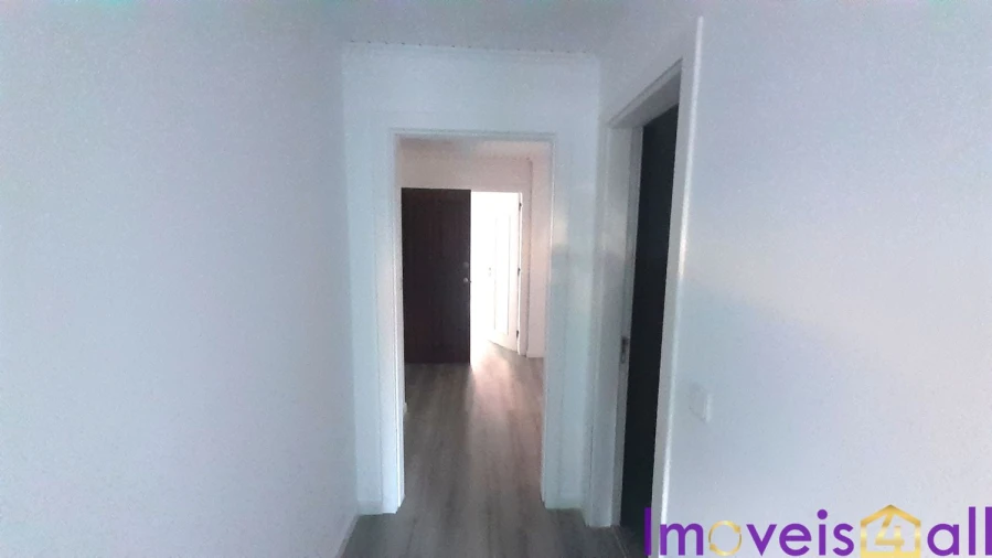 Apartamento T3 para Venda em Quinta do Conde Foto 19