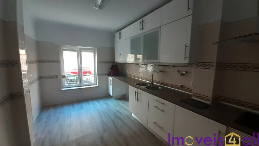 Apartamento T3 para Venda em Quinta do Conde Foto 5