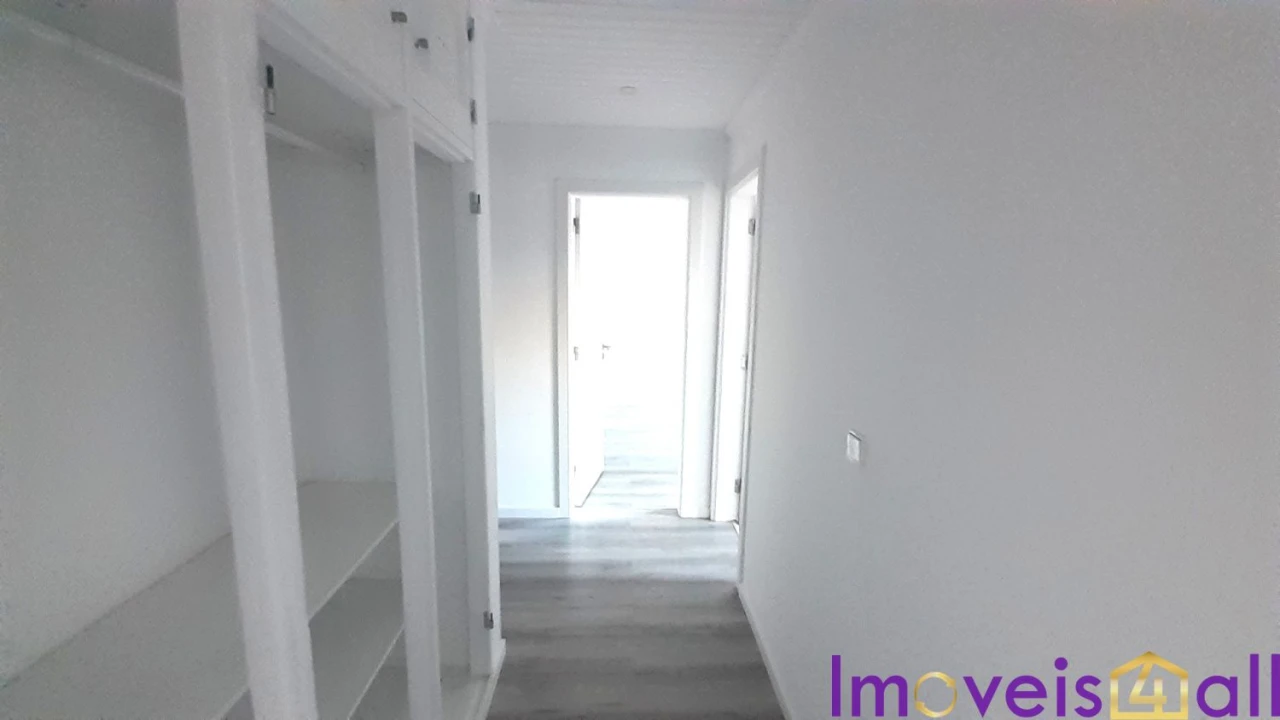 Apartamento T3 para Venda em Quinta do Conde Foto 20