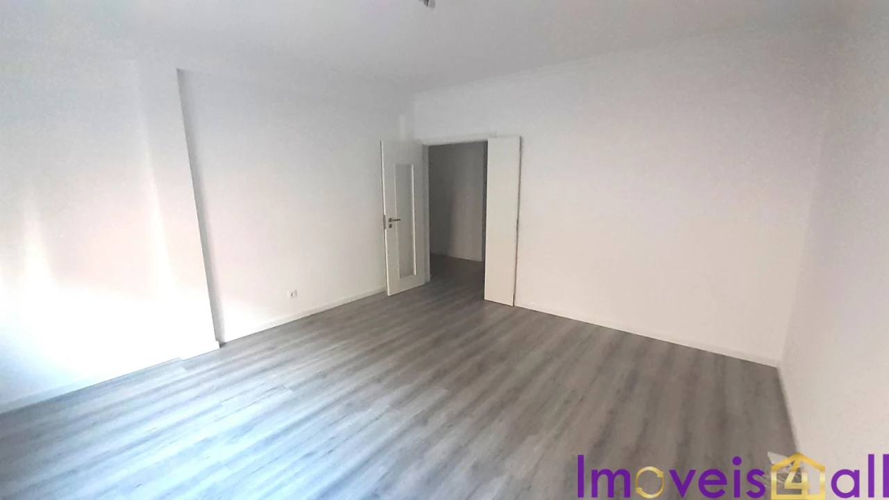 Apartamento T3 para Venda em Quinta do Conde Foto 8