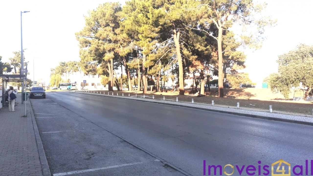 Apartamento T3 para Venda em Quinta do Conde Foto 27