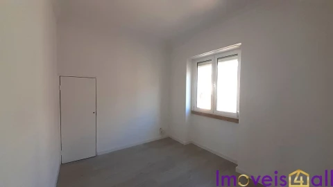 Apartamento T1 para Venda em São Vicente